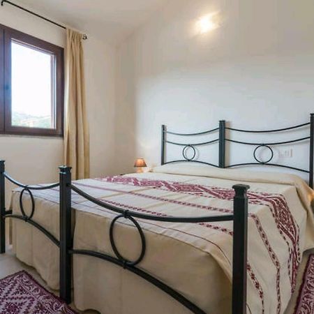 Il Girasole Bed & Breakfast Domus De Maria Ngoại thất bức ảnh