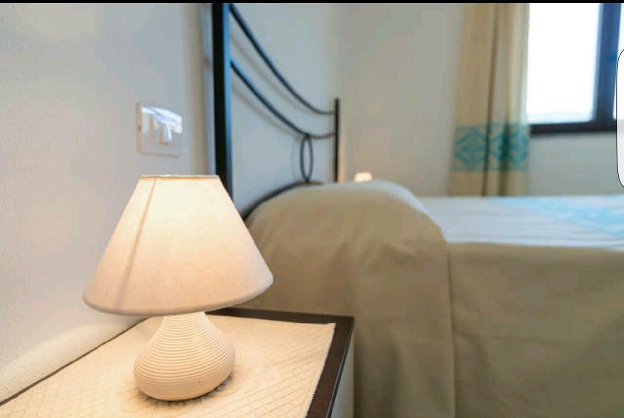 Il Girasole Bed & Breakfast Domus De Maria Ngoại thất bức ảnh