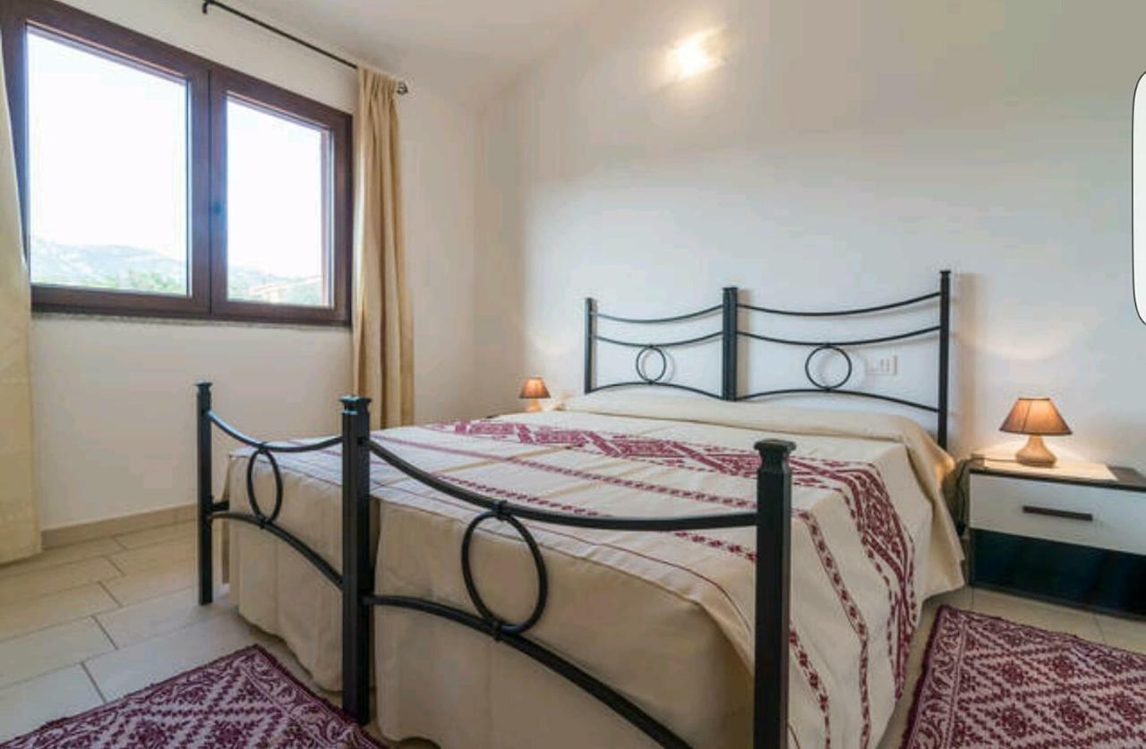 Il Girasole Bed & Breakfast Domus De Maria Ngoại thất bức ảnh